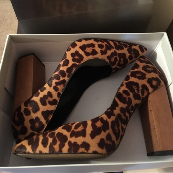 1 state leopard heels